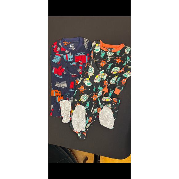 CARTER's Toddler Footed One Piece Fuzzy Pajama 2-piece Bundle | Size 3T - Picture 2 of 4
